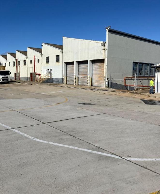 To Let commercial Property for Rent in Sidwell Eastern Cape